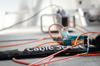 Tilbehørssett CableScout+ CS-SA på gulvet