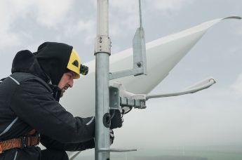Kabelhåndtering på toppen av en vindmølle