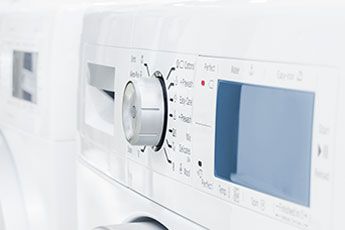 Nærbilde av en vaskemaskin