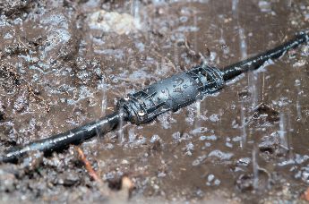 Relilight IP68 gelskjøt installert i jorden