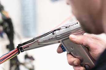 Lutdrevet buntebåndpistol